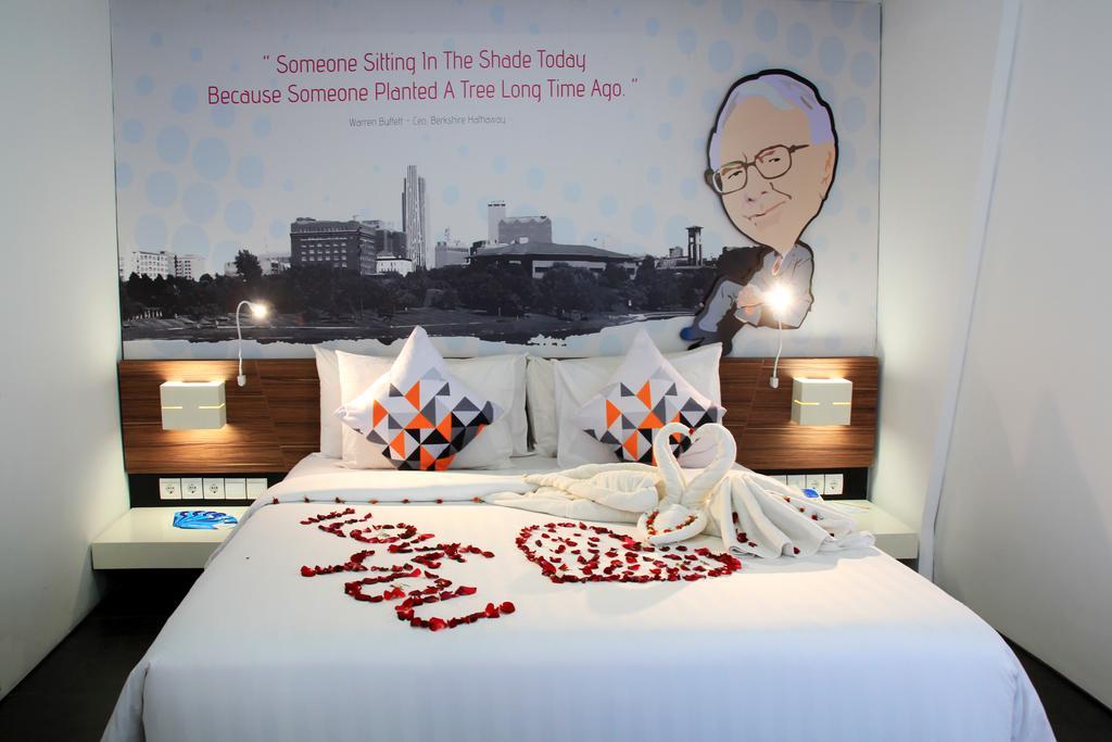 Berry Biz Hotel เซมินยัค ภายนอก รูปภาพ